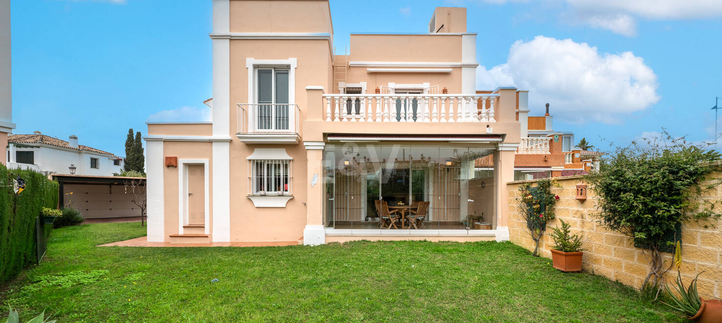 Semi-detached Villa Close to the Beach and Amenities