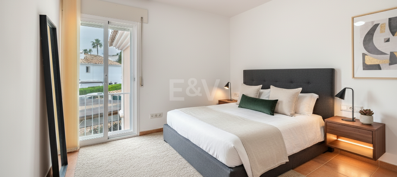 Semi-detached Villa Close to the Beach and Amenities