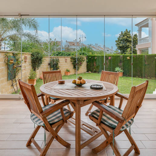 Semi-detached Villa Close to the Beach and Amenities