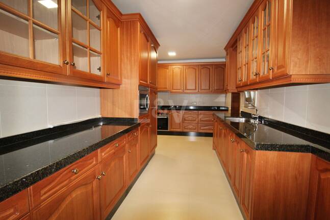 Large Estate Just 300 Meters from the Sea