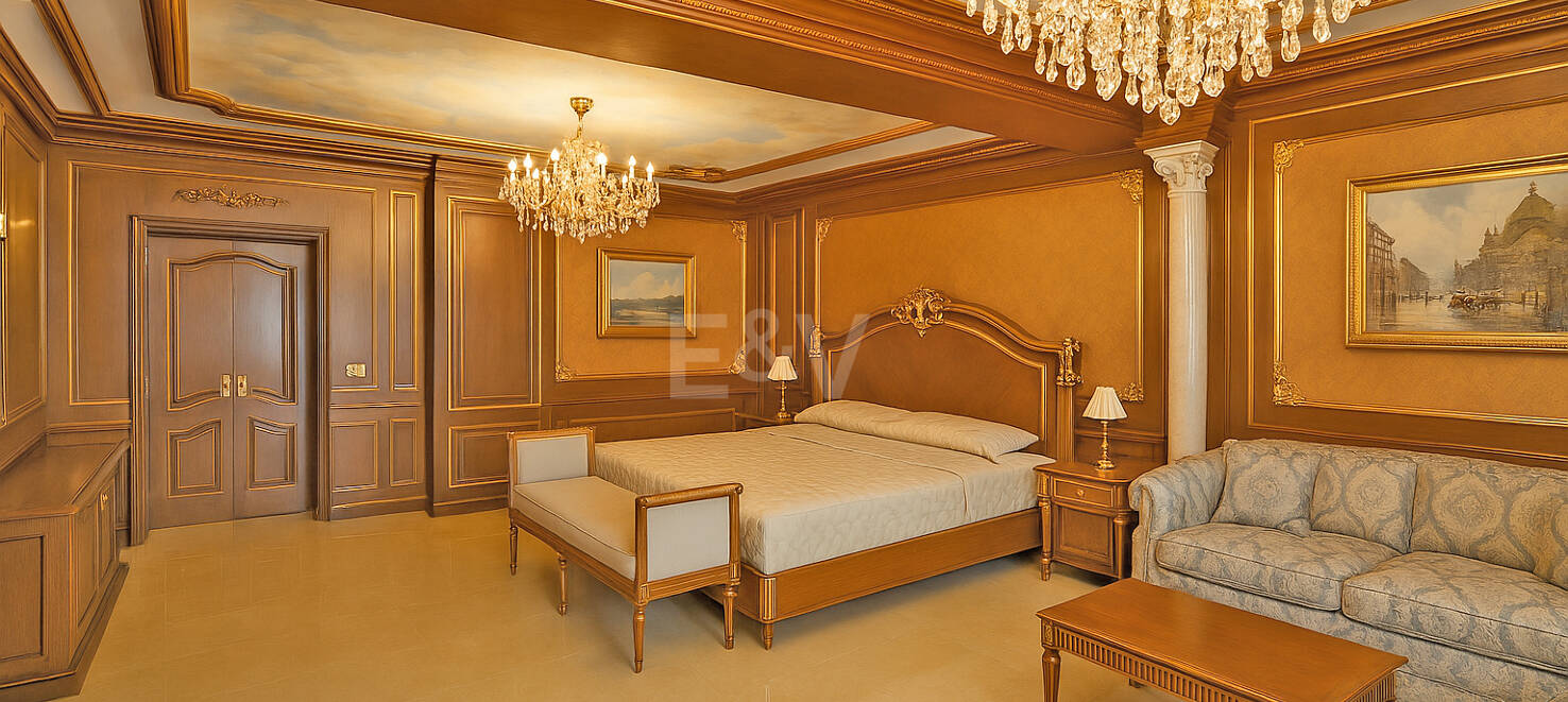 Large Estate Just 300 Meters from the Sea