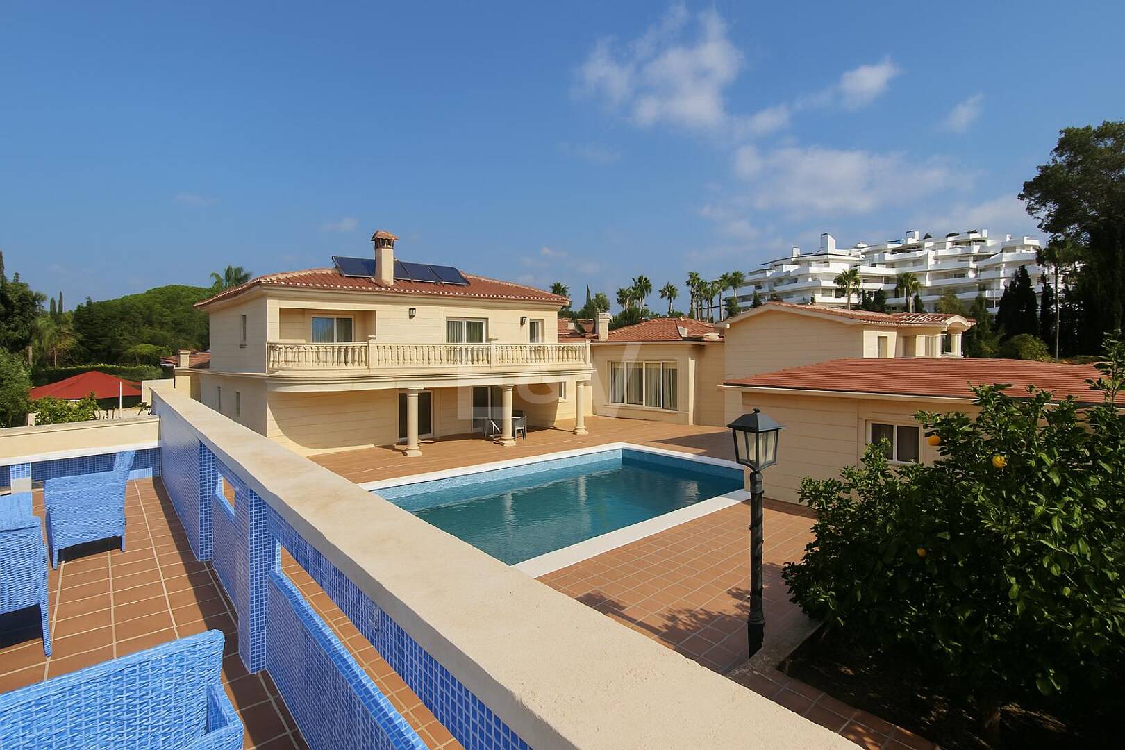 Gran finca a solo 300 metros del mar