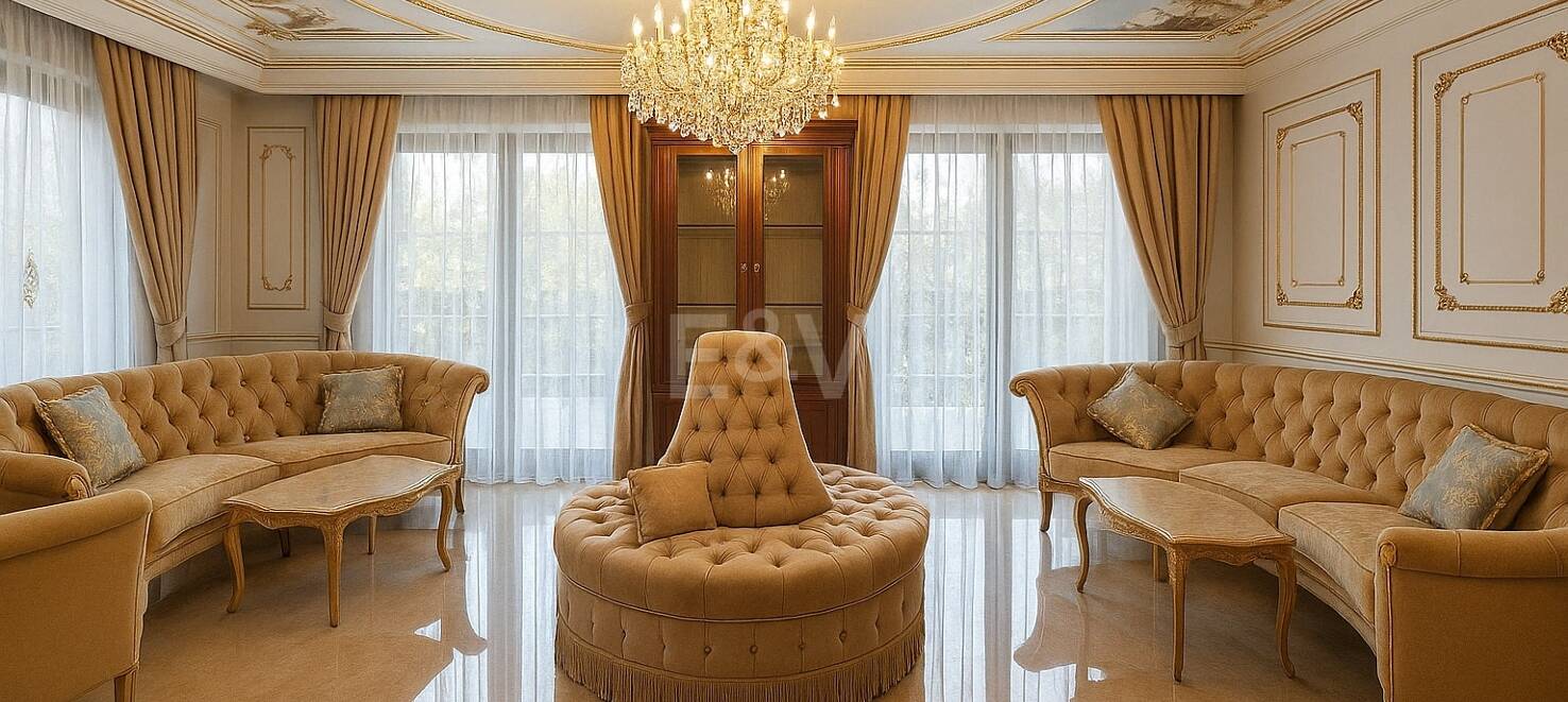 Large Estate Just 300 Meters from the Sea