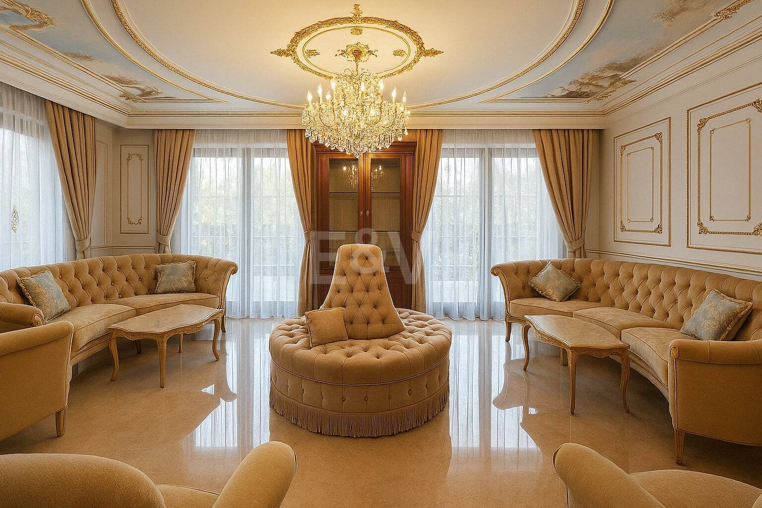 Large Estate Just 300 Meters from the Sea