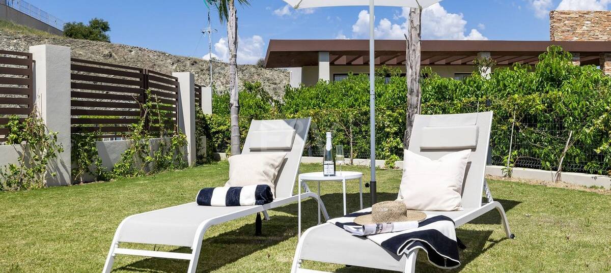 Modern lyxvilla med panoramautsikt över havet i La Alqueria