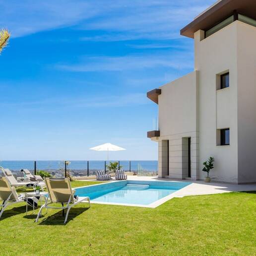 Modern lyxvilla med panoramautsikt över havet i La Alqueria