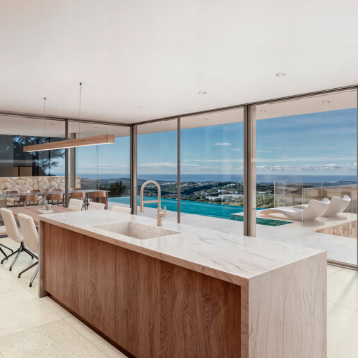 Modern villa with scenic sea and valley views in Monte Mayor
