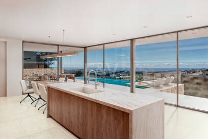 Nowoczesna willa z malowniczym widokiem na morze i dolinę w Monte Burmistrz