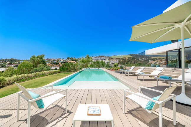 Contemporary Villa with Panoramic Sea & Mountain Views