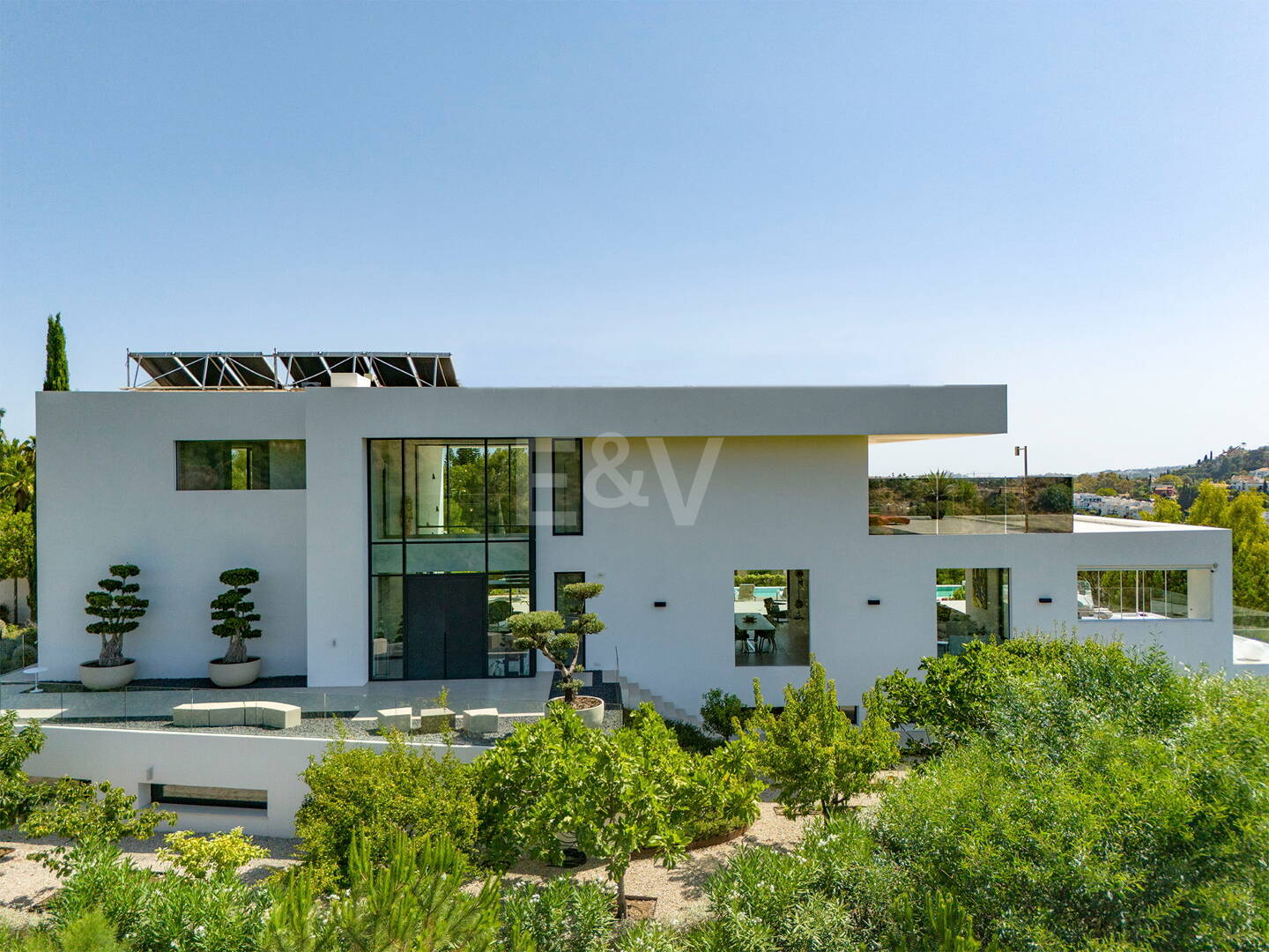 Contemporary Villa with Panoramic Sea & Mountain Views