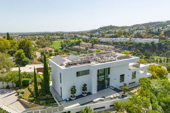 Contemporary Villa with Panoramic Sea & Mountain Views