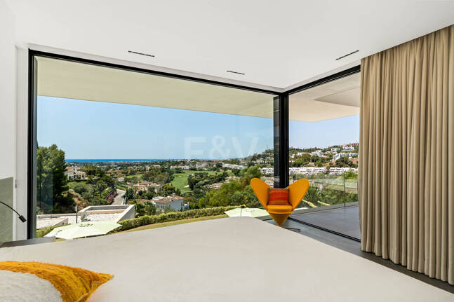 Contemporary Villa with Panoramic Sea & Mountain Views