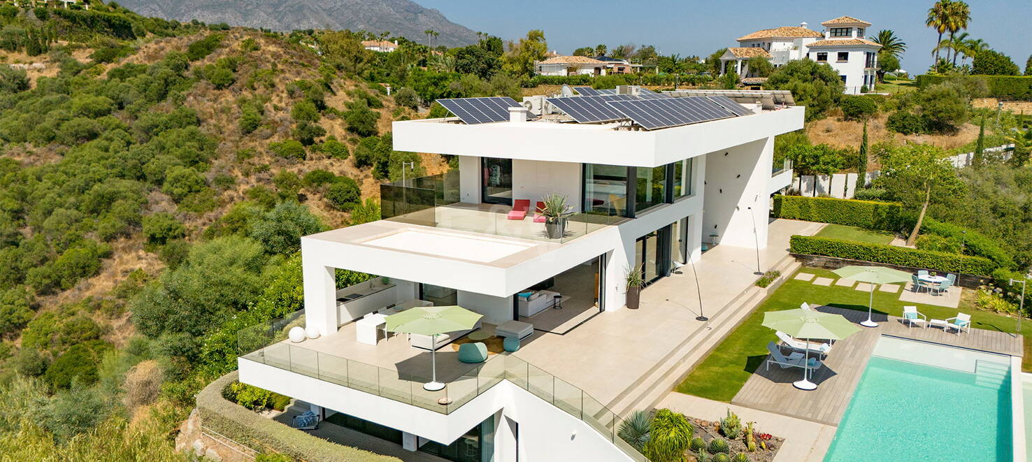 Współczesna Willa z Morzem Panoramicznym i Górą Widok