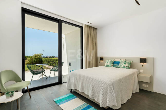 Contemporary Villa with Panoramic Sea & Mountain Views