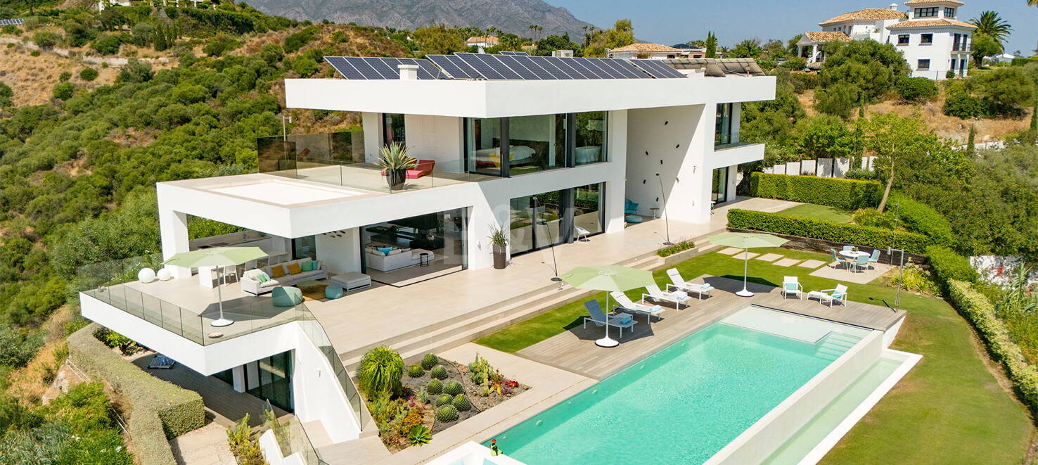 Współczesna Willa z Morzem Panoramicznym i Górą Widok