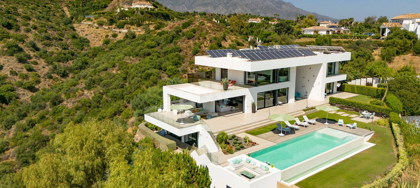 Współczesna Willa z Morzem Panoramicznym i Górą Widok