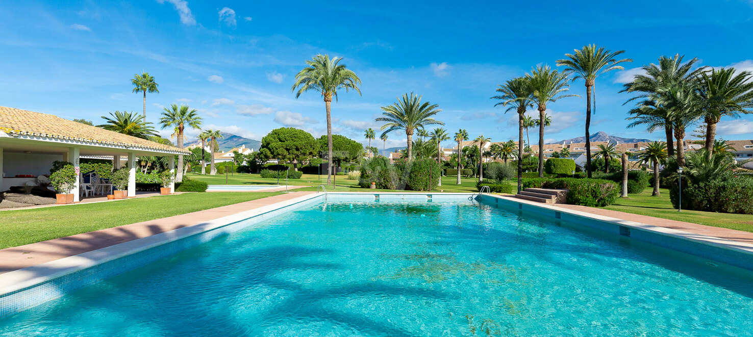 Maison de Ville à louer en Guadalmina Baja, San Pedro de Alcantara
