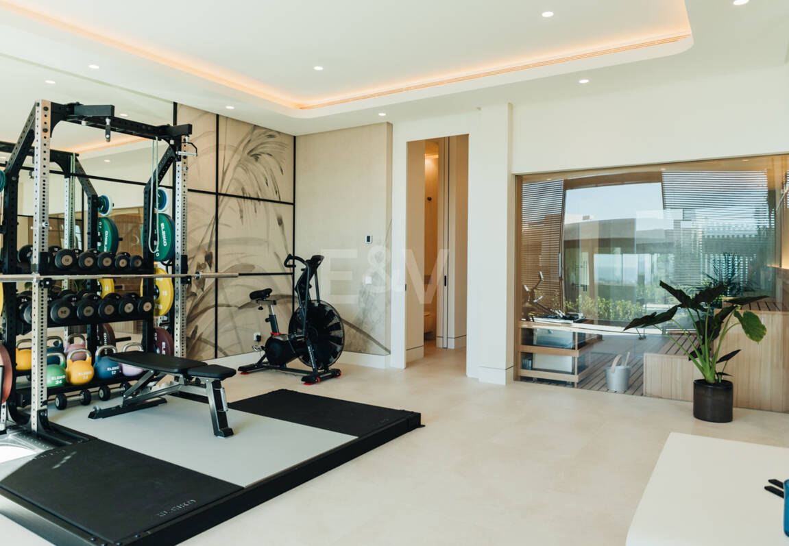 Arkitekturlyx med panoramautsikt över havet i La Quinta