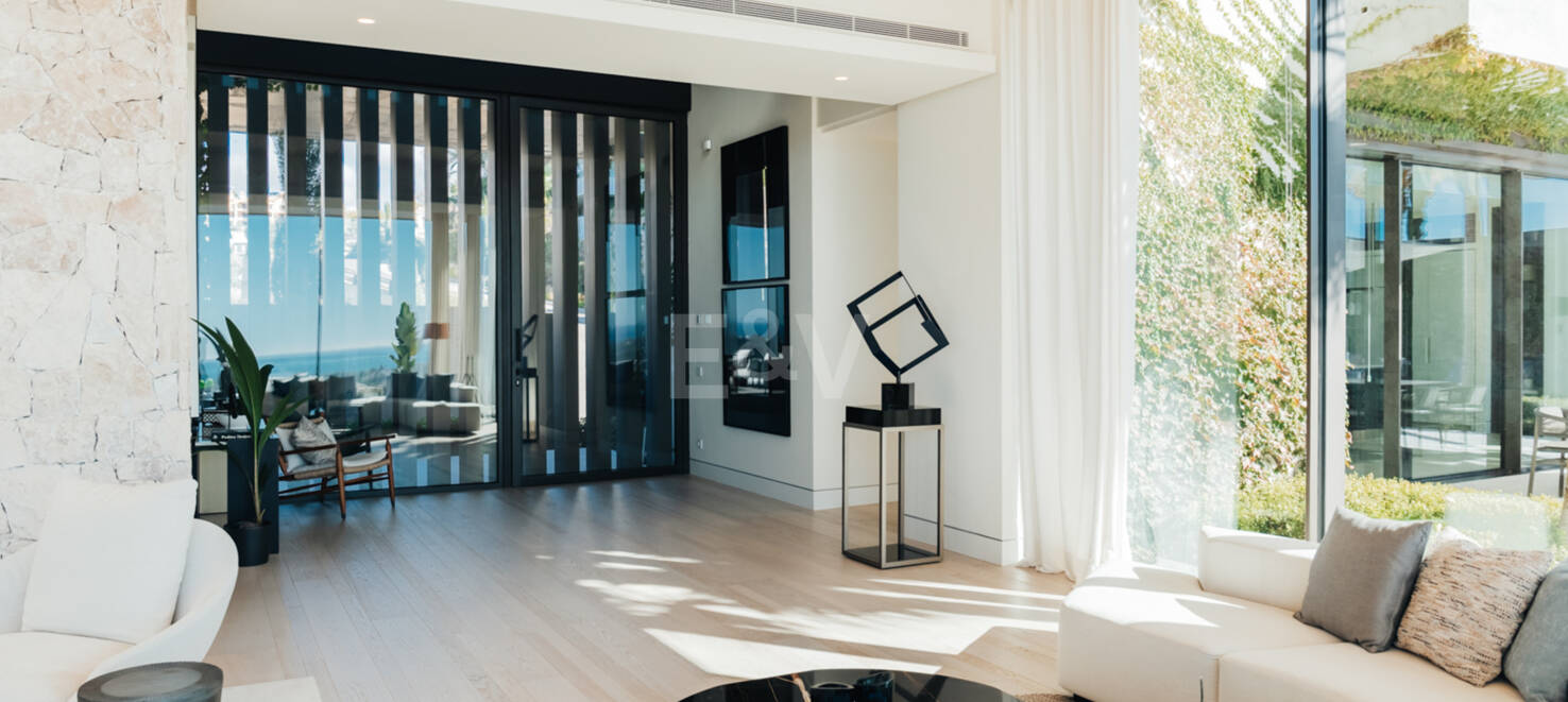 Arkitekturlyx med panoramautsikt över havet i La Quinta
