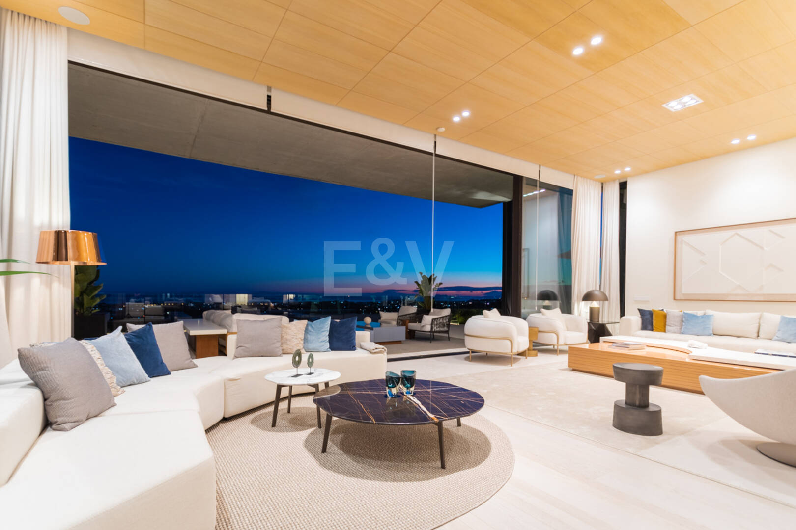 Luxe architectural avec vue panoramique sur la mer à La Quinta