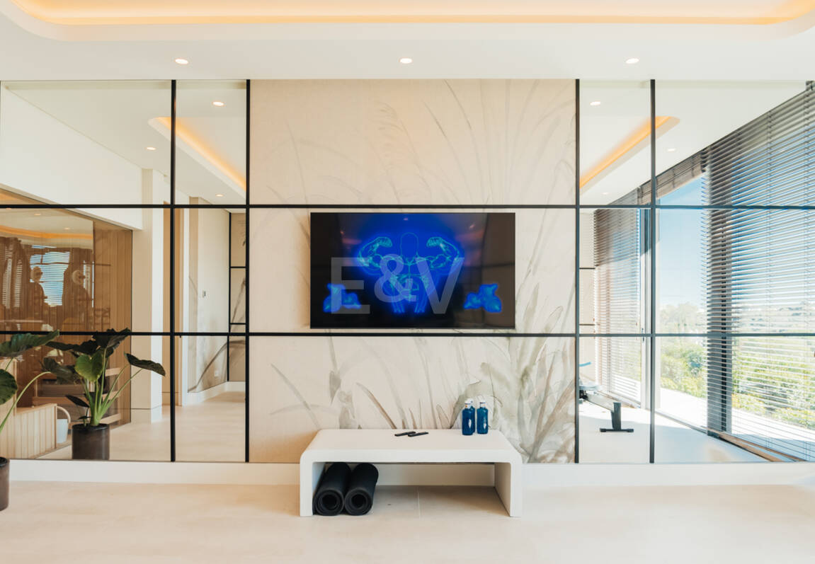 Arkitekturlyx med panoramautsikt över havet i La Quinta