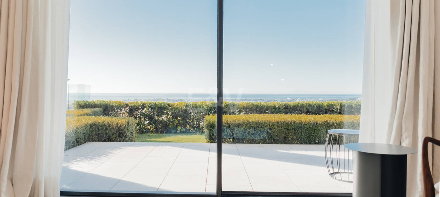 Arkitekturlyx med panoramautsikt över havet i La Quinta