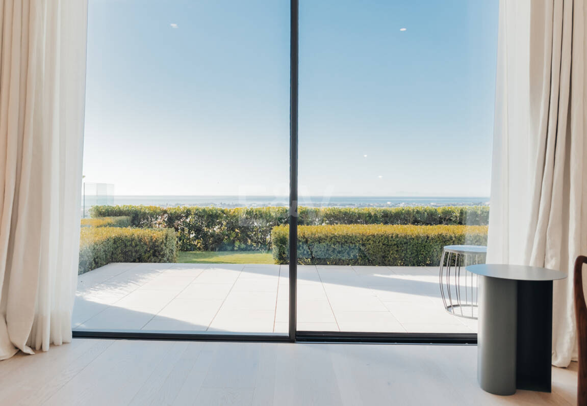 Arkitekturlyx med panoramautsikt över havet i La Quinta