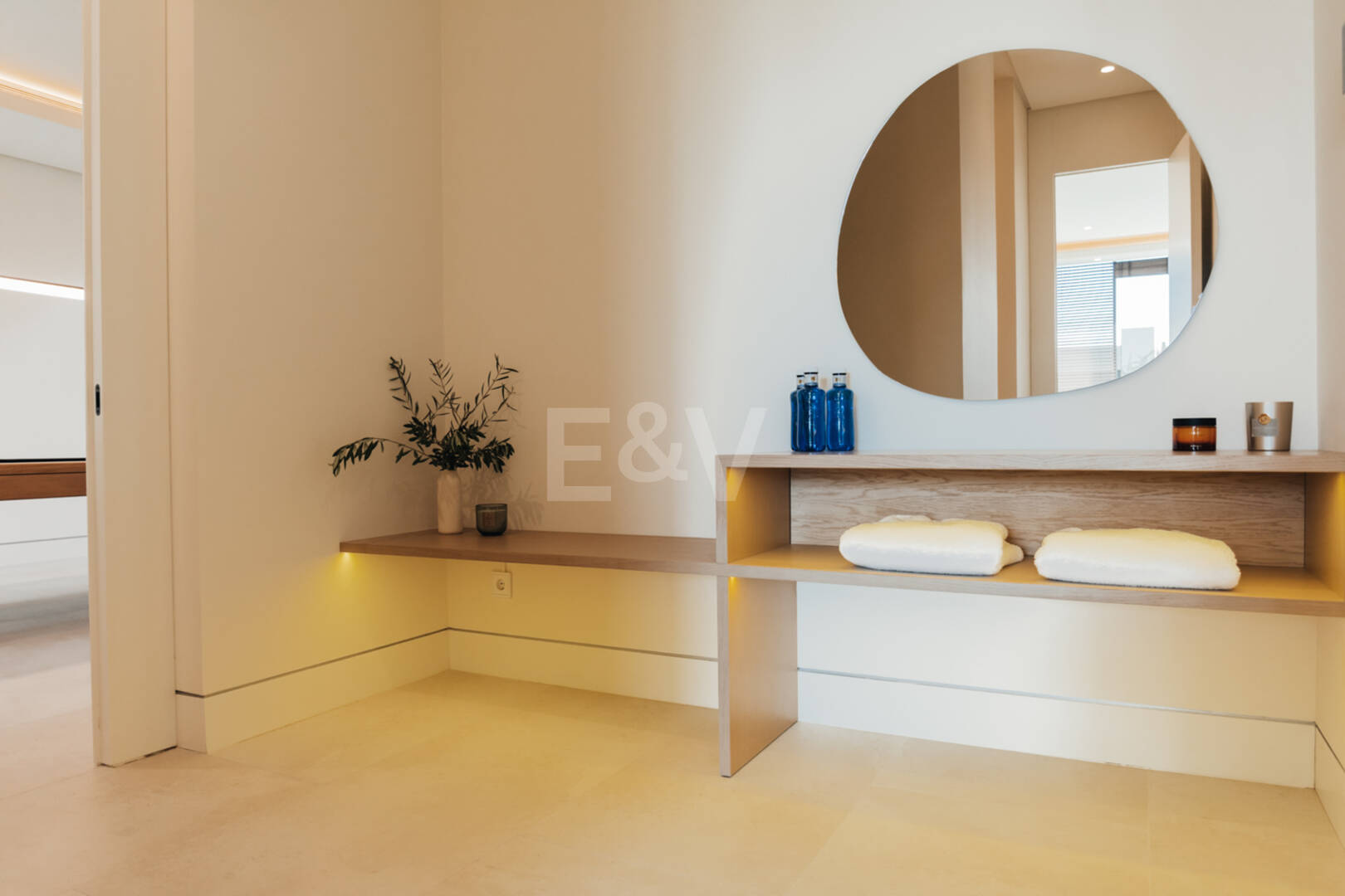 Arkitekturlyx med panoramautsikt över havet i La Quinta