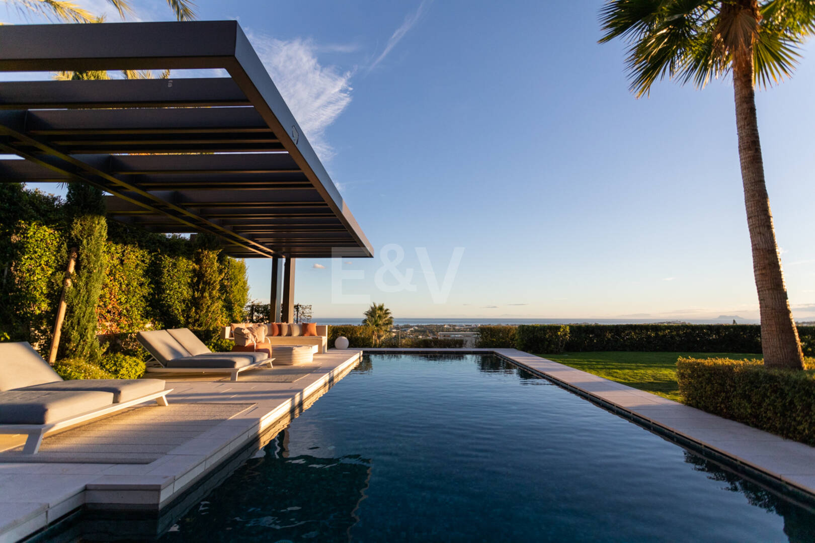 Luxe architectural avec vue panoramique sur la mer à La Quinta