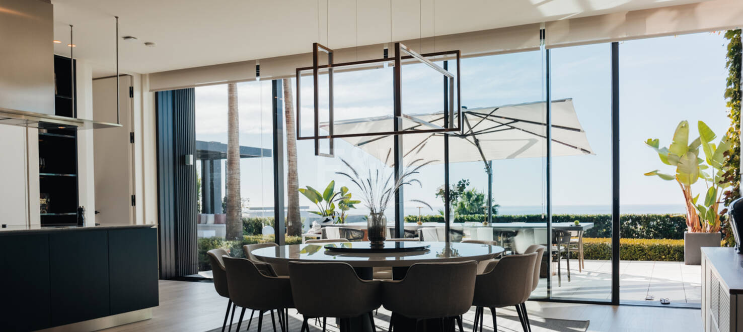Arkitekturlyx med panoramautsikt över havet i La Quinta