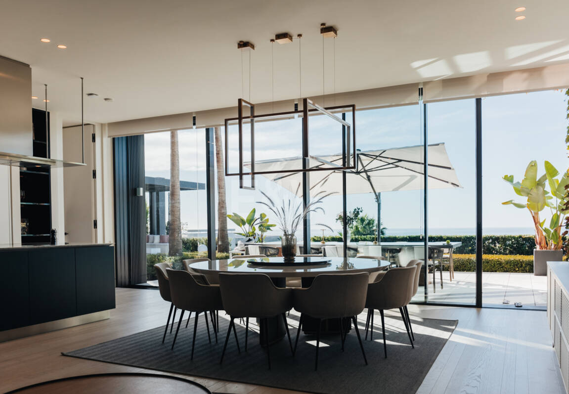 Arkitekturlyx med panoramautsikt över havet i La Quinta