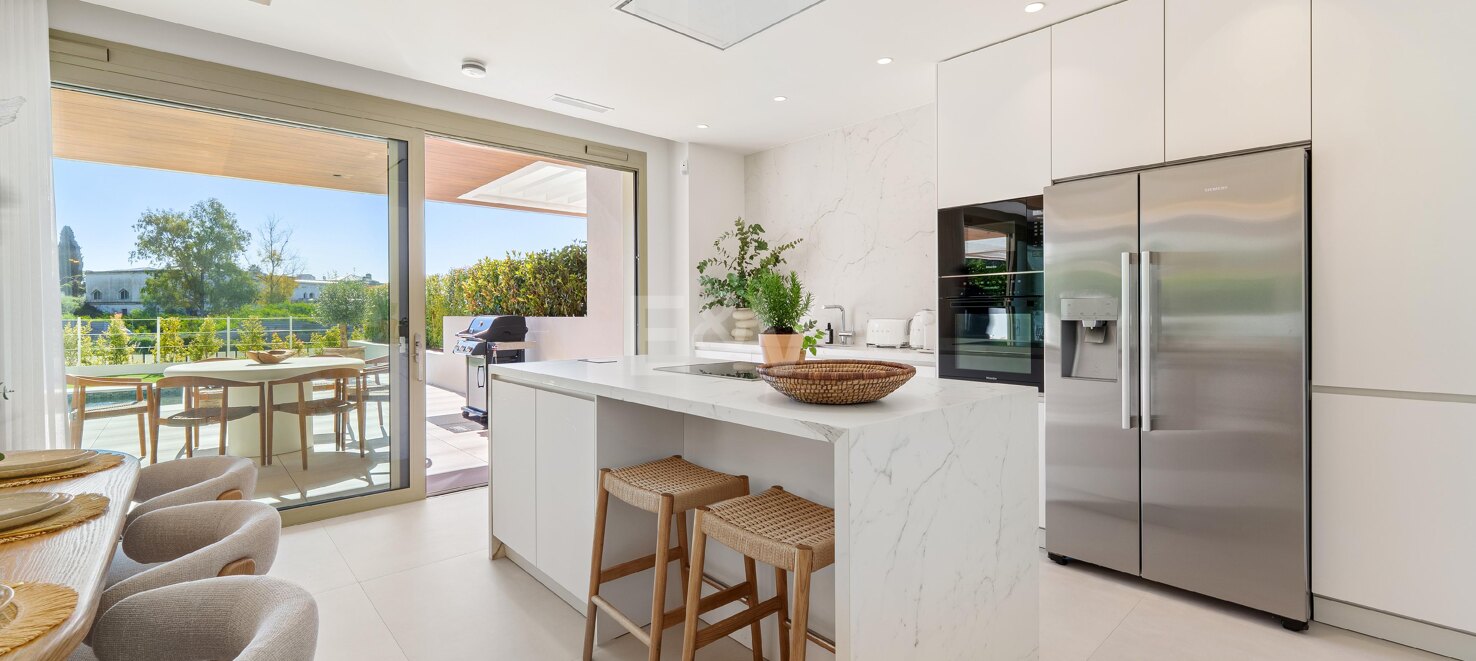 Apartament na parterze do wynajęcia w Marbella Golden Mile, Marbella (Wszystkie obszary)