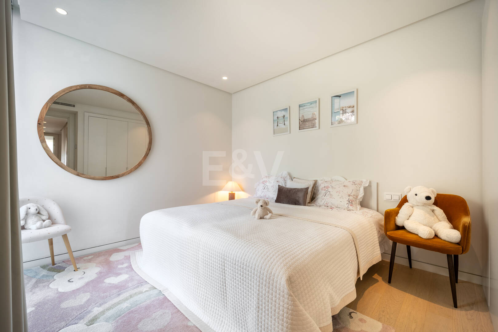 Appartement élégant avec mer panoramique et montagne Vues dans Palo Alto Marbella