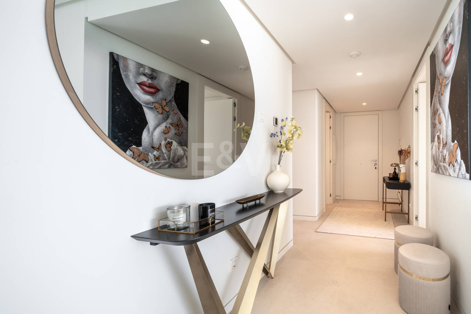 Appartement élégant avec mer panoramique et montagne Vues dans Palo Alto Marbella