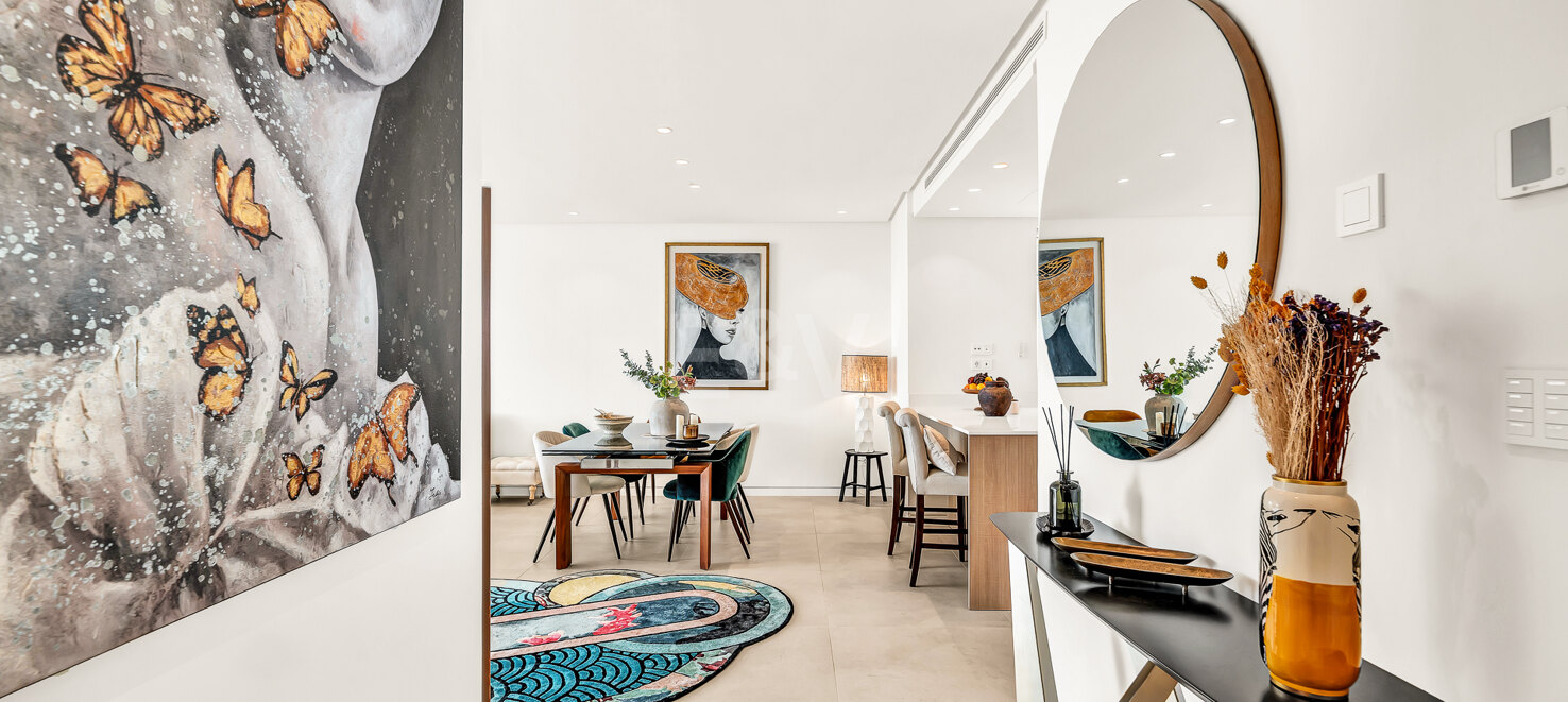 Stylish Apartment with Panoramic Sea & Mountain Views in Palo Alto