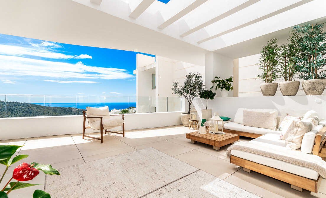 Stylish Apartment with Panoramic Sea & Mountain Views in Palo Alto