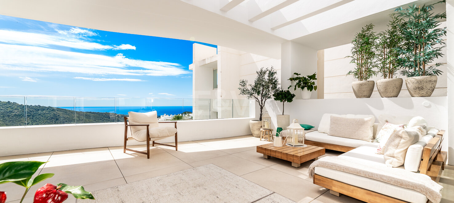 Stylish Apartment with Panoramic Sea & Mountain Views in Palo Alto
