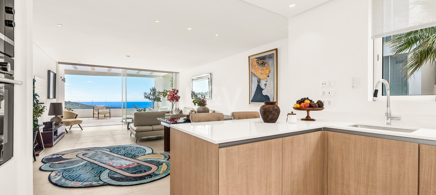 Stylish Apartment with Panoramic Sea & Mountain Views in Palo Alto