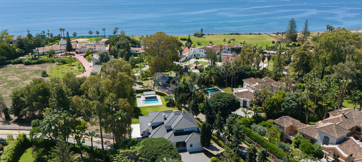 Villa contemporaine exclusive sur la plage de la deuxième ligne