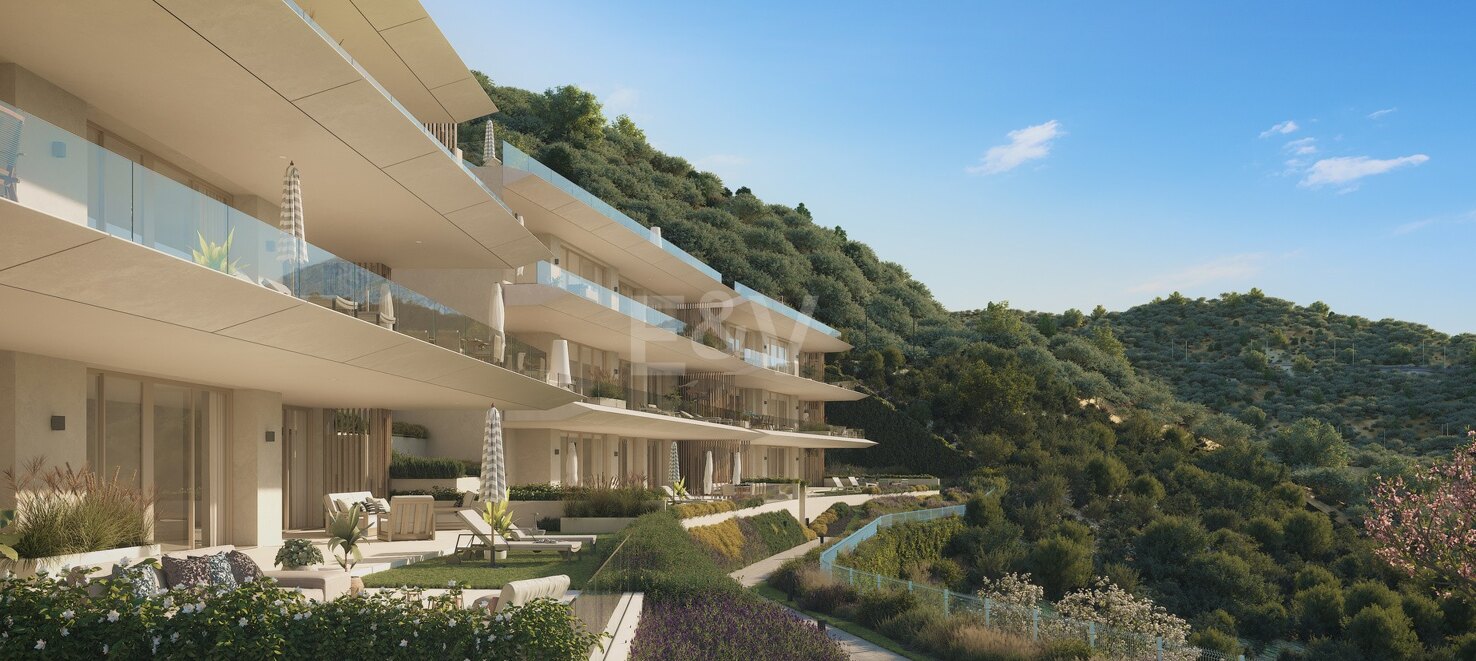Elegant Apartment with Expansive Terrace and Sea Views