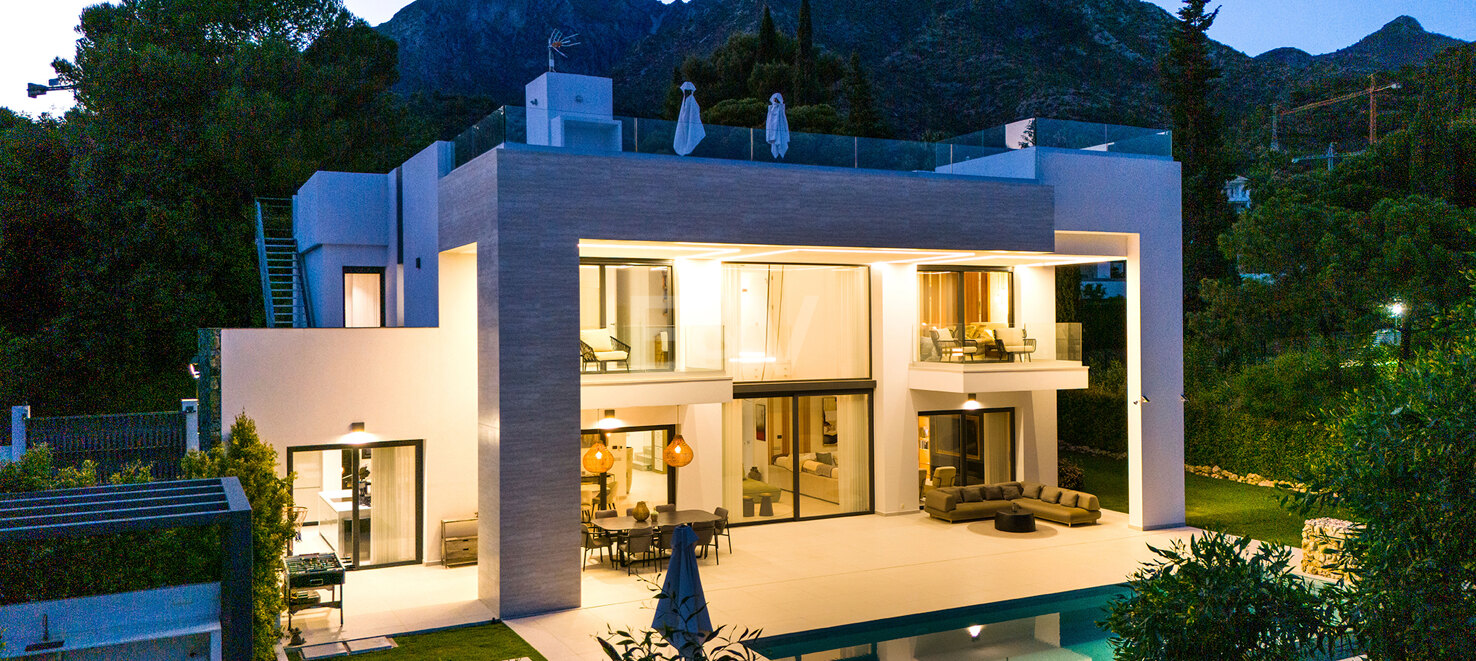 Sleek Contemporary Villa In Cascada de Camoján with Panoramic Sea Views