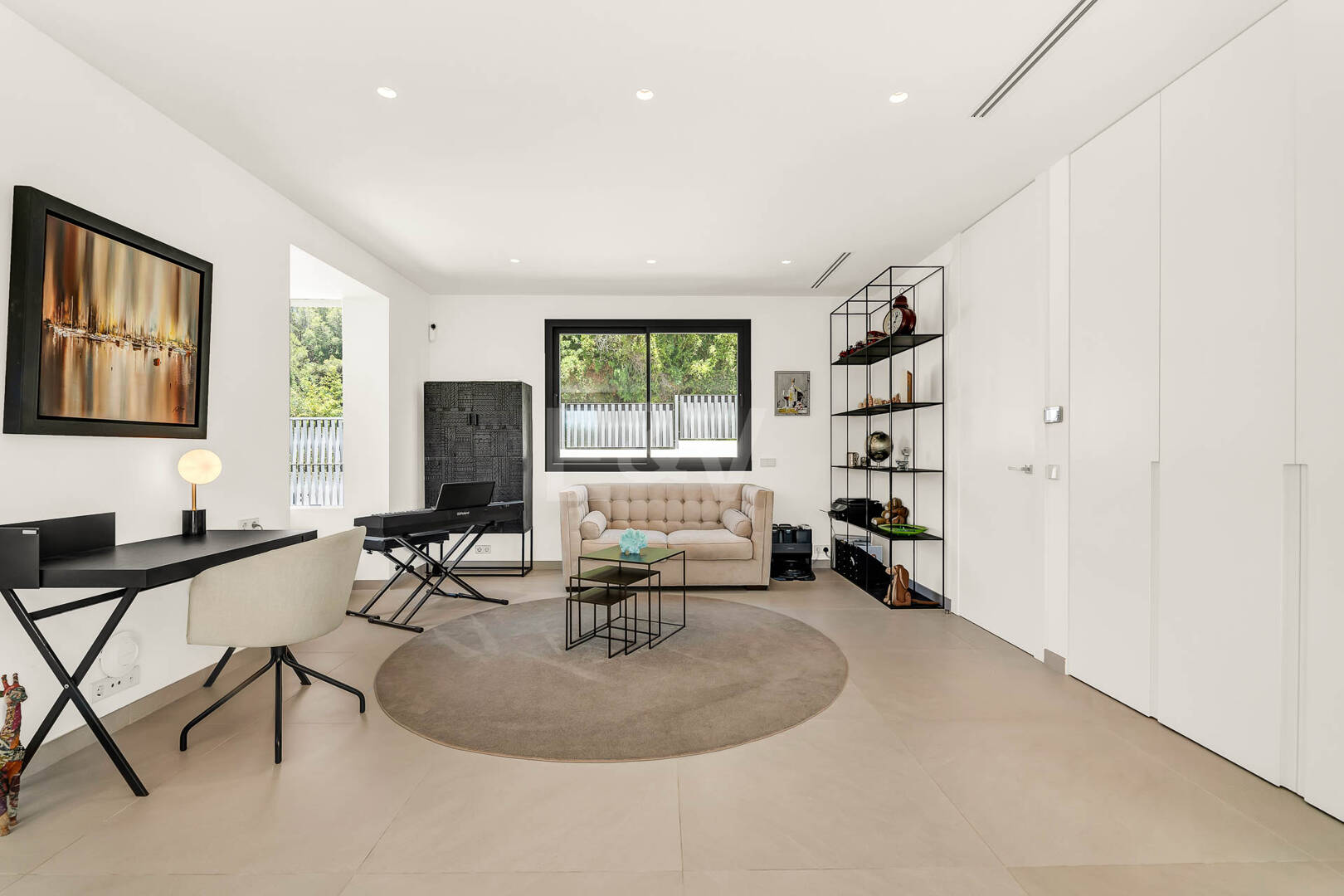 Elegancka, nowoczesna willa w Cascada de Camoján z panoramicznym widokiem na morze