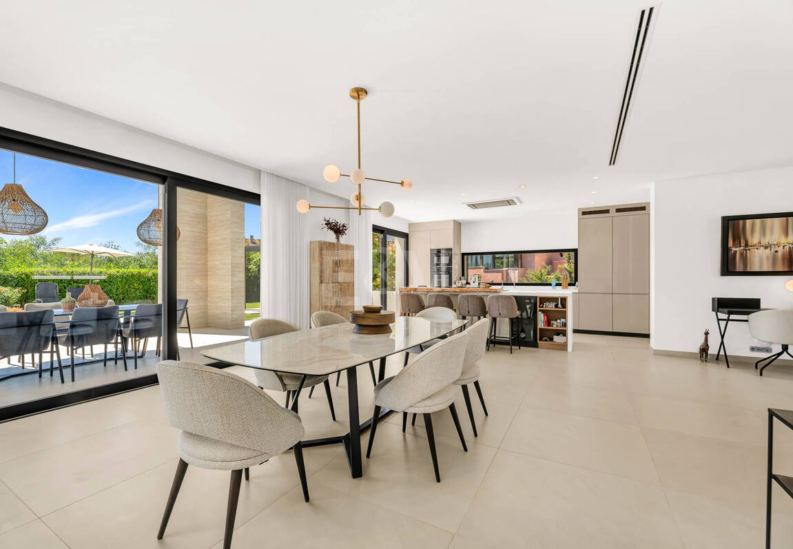 Elegante Zeitgenössische Villa in Cascada de Camoján mit Panoramablick auf das Meer