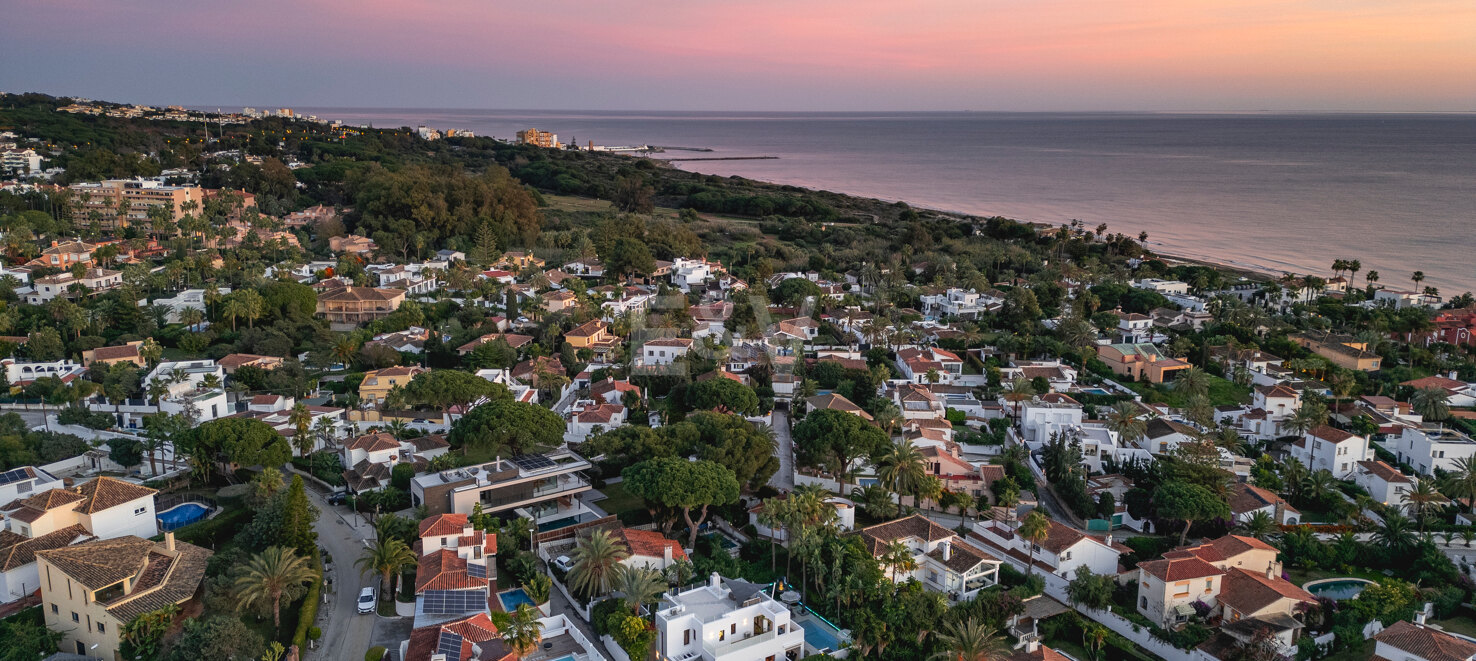 Villa in Marbesa – A Coastal Oasis Near Marbella: