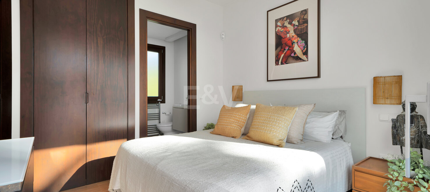 Villa in Marbesa – A Coastal Oasis Near Marbella:
