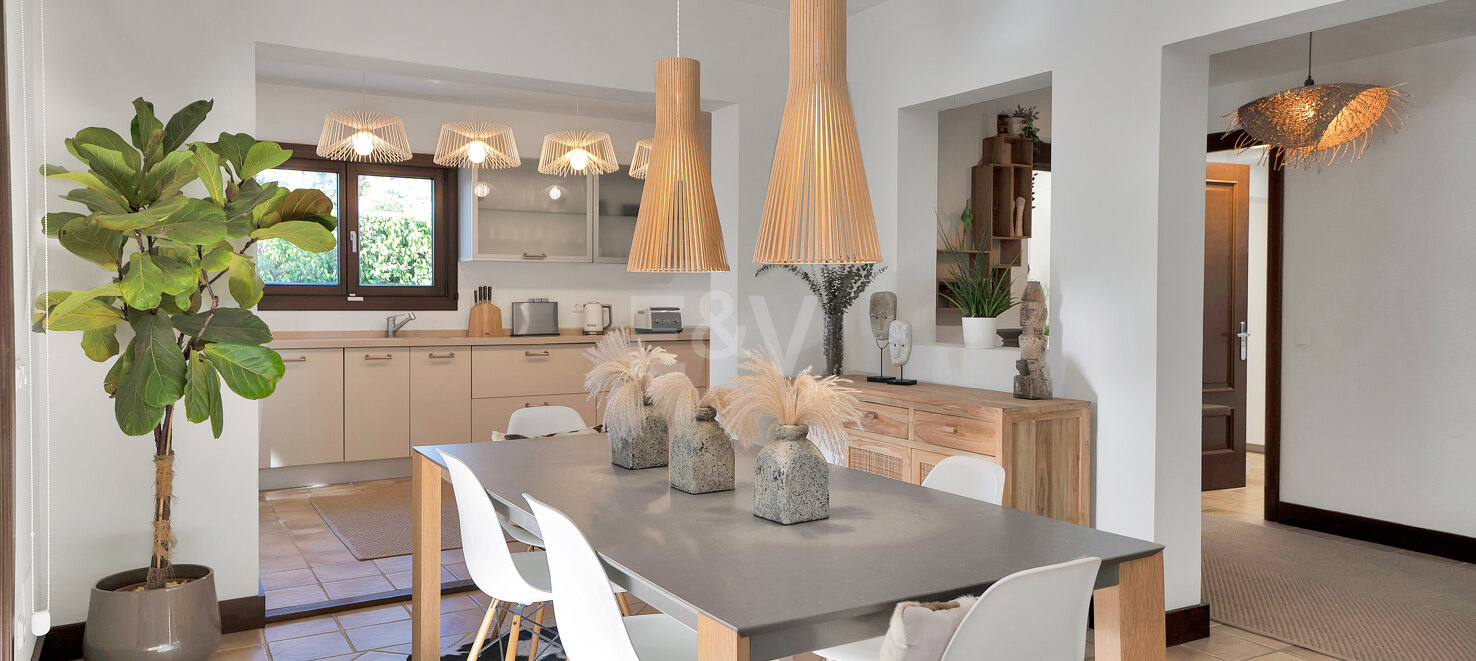 Villa in Marbesa – A Coastal Oasis Near Marbella: