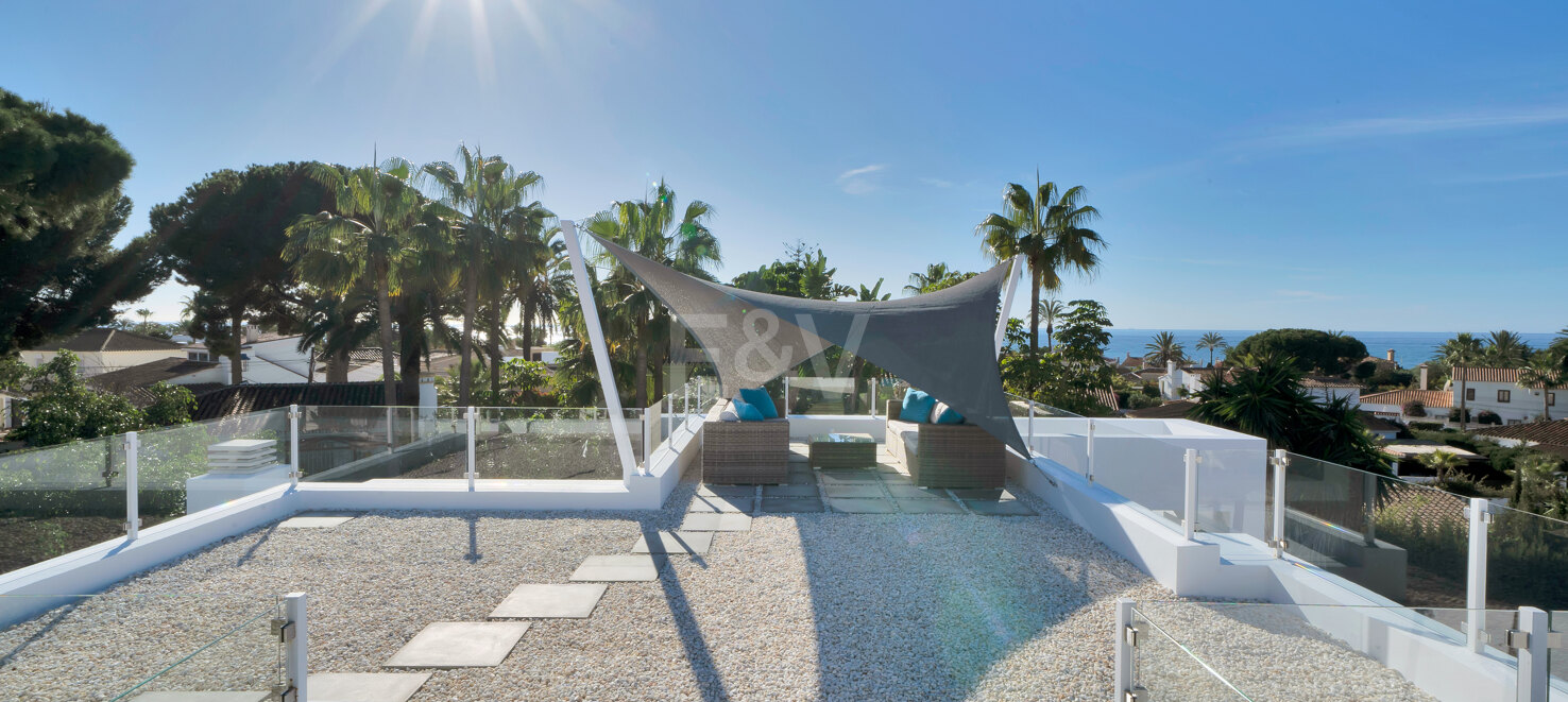 Villa in Marbesa – A Coastal Oasis Near Marbella: