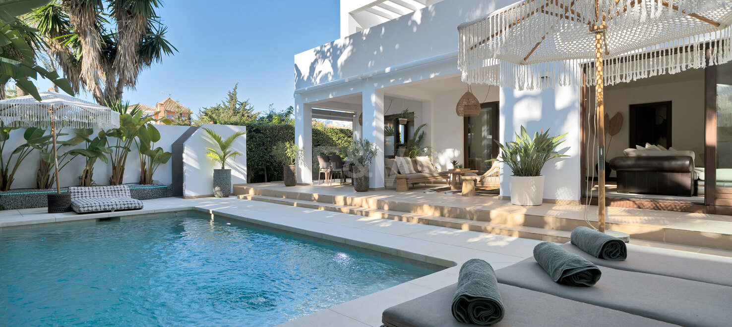 Villa in Marbesa – A Coastal Oasis Near Marbella: