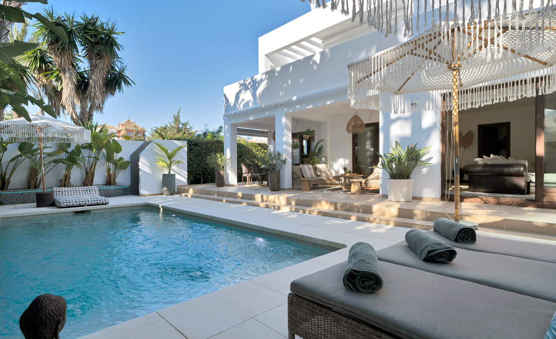 Villa in Marbesa – A Coastal Oasis Near Marbella: