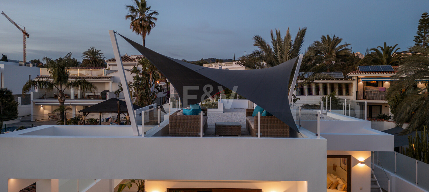 Villa in Marbesa – A Coastal Oasis Near Marbella: